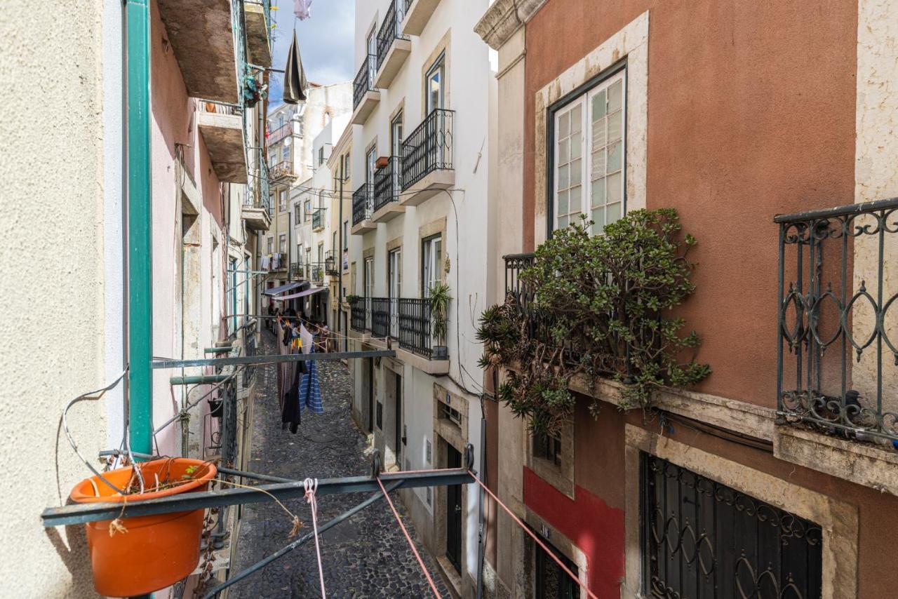 Alfama'S Heart Apartment By Lovelystay Lisboa Eksteriør billede