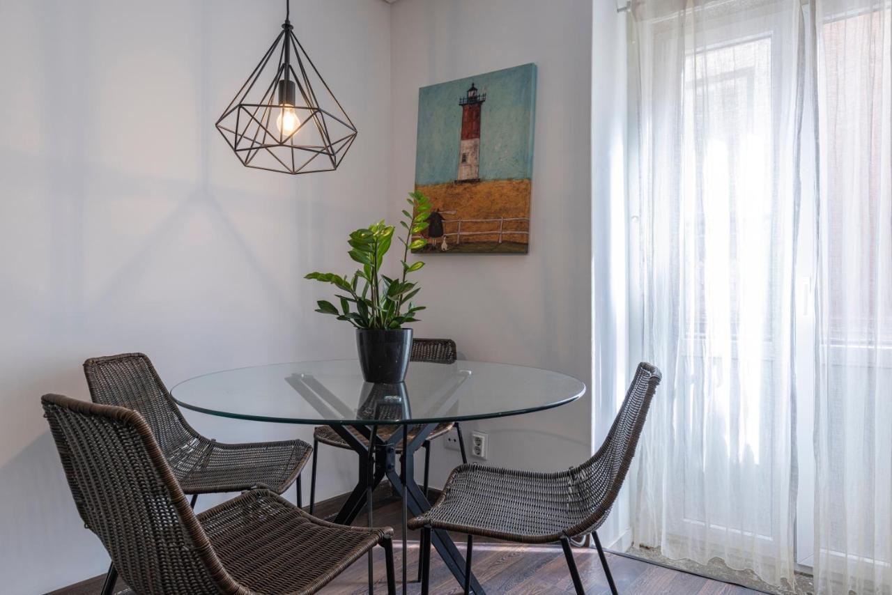 Alfama'S Heart Apartment By Lovelystay Lisboa Eksteriør billede